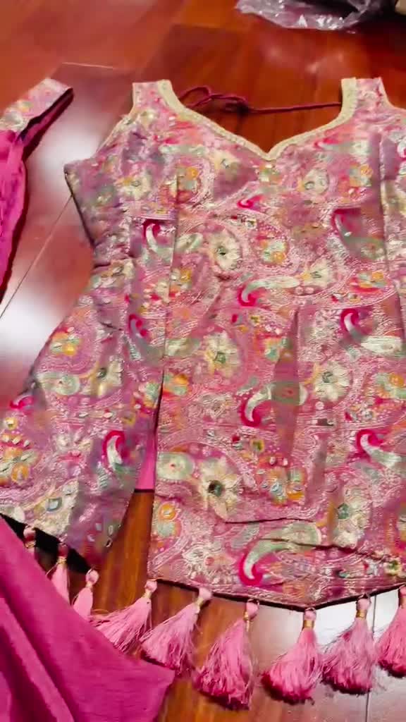 Pink Paisley Kurti Set with Tassel Hem